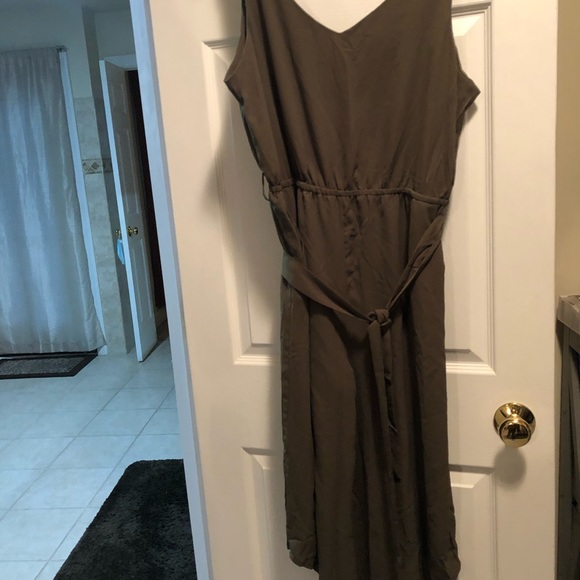 Olive romper / jumpsuit - Picture 5 of 11